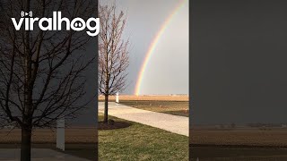 Full Double Rainbow Touches Ground on Both Sides || ViralHog