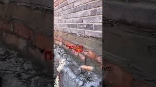 Кирка и мастерок на тесте при кладке усиления цоколя #печнойдомlive #кирка #мастерок #инструмент