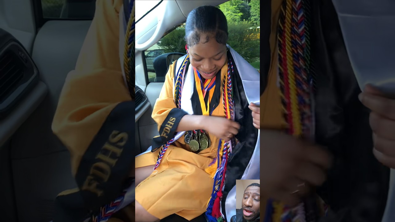 💛🖤🎓 She counted her cords and awards for graduation 