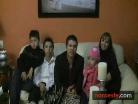 JORGE MEDINA LA PRIMERA NAVIDAD EN CASA 23DIC09.flv