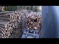 Loading a load of Timber on a Timbertruck #4