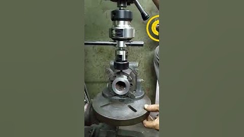 TAPPING ATTACHMENT