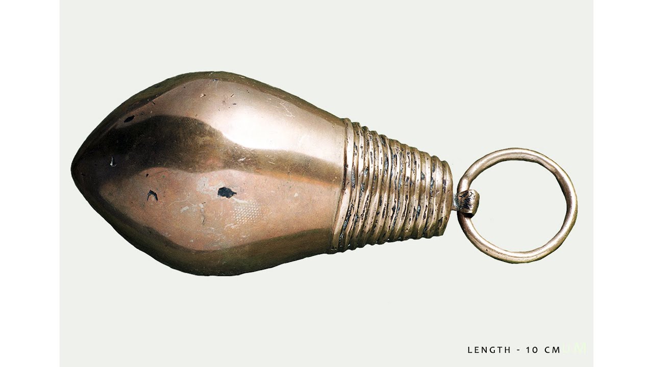 4 Crotal - hand bell - reproduction of an original Bronze Age instrument.