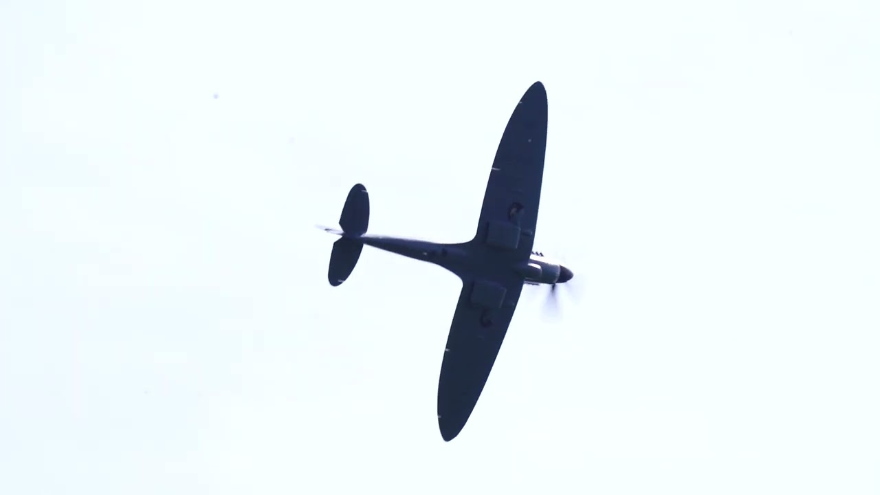 Midlands Air Fest 2024 - Rolls-Royce PR.XIX Spitfire