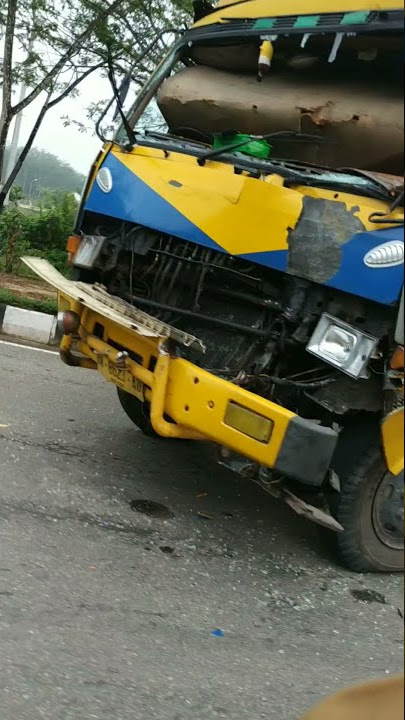 Kecelakaan Maut | Truk Fuso Tabrakan #Shorts