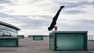 Master the Handstand Push-up With These Four Exercises | HSPU TUTORIAL