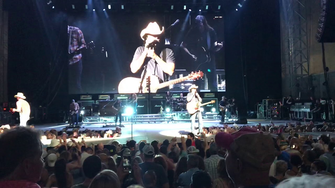 kenny chesney tour jacksonville fl