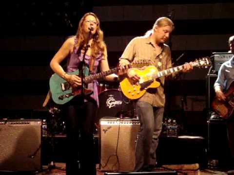 Susan Tedeschi & Derek Trucks @ Alex City Jazz Fes...