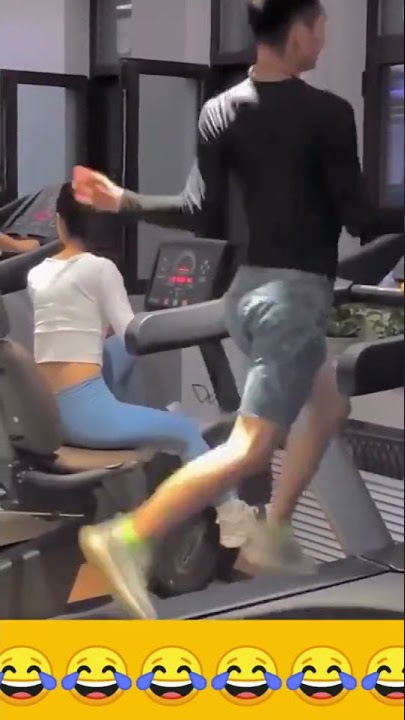 lucu banget,saat bencong ikut olah raga fitness