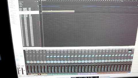 Control Logic Pro with iPad.AVI