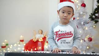 A Cute Boy Roger Playing Auld Lang Syne - Happy New Year 2018 screenshot 5