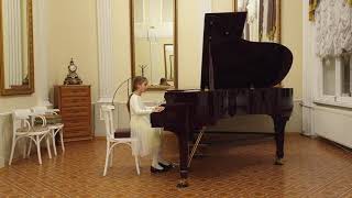 K.F.E. Bach - La Caroline - Veronika Moreva (7 years old)