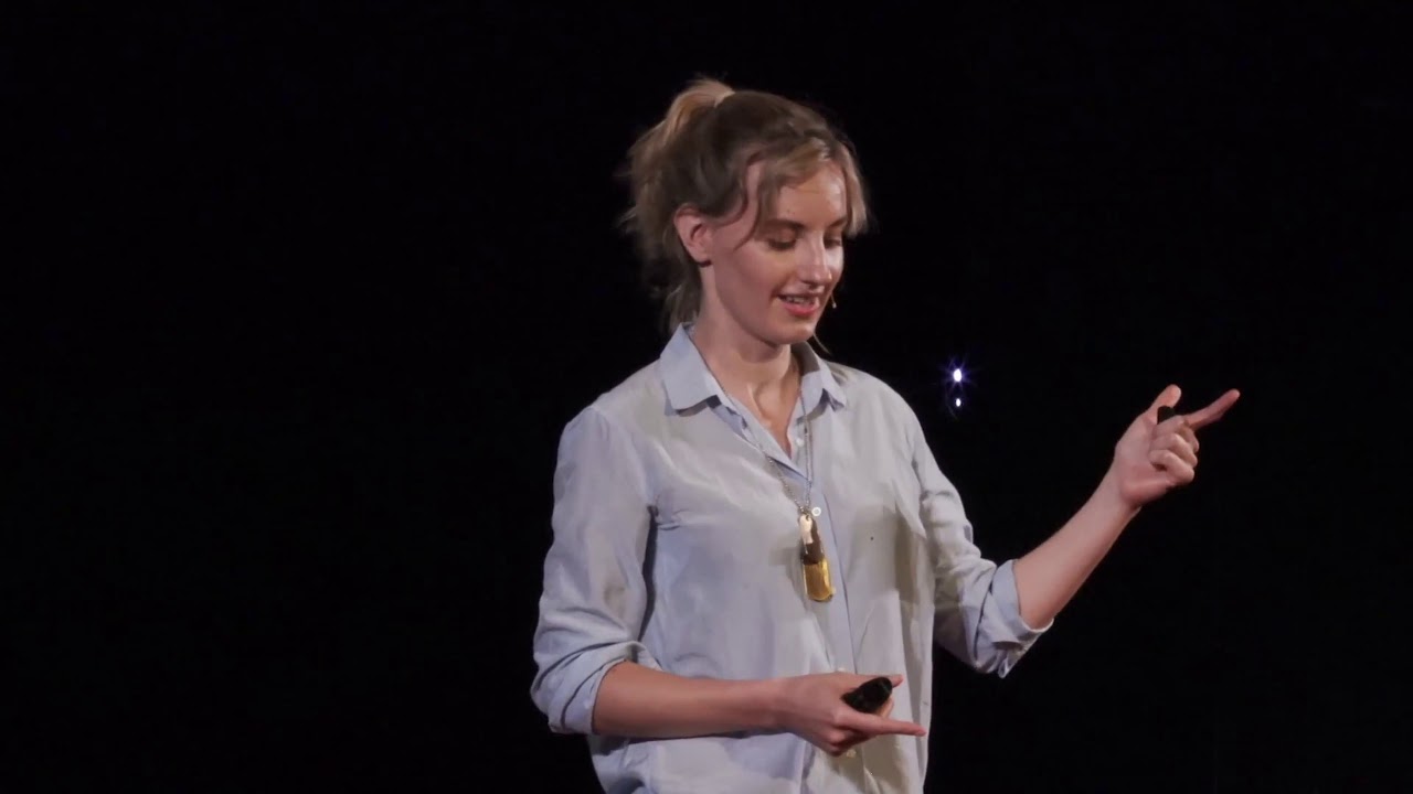 Thanks to perovskites you will throw away your chargers | Olga Malinkiewicz | TEDxWroclaw
