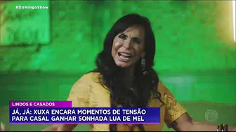 Gretchen canta "Sigue El Ritmo" e no palco do Domingo Show