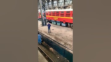 Indian railway apprentice training workshop railway employe work time