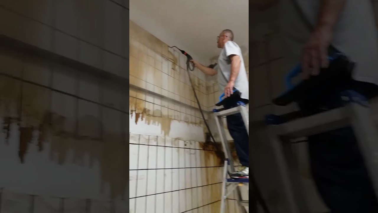 Pulizia con vapore di parete unta Pulire casa con il vapore