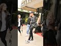 Jeta me sigurima e shumë ekipë e Cllevios/ Ja si shkon ai nga hoteli në restaurant...