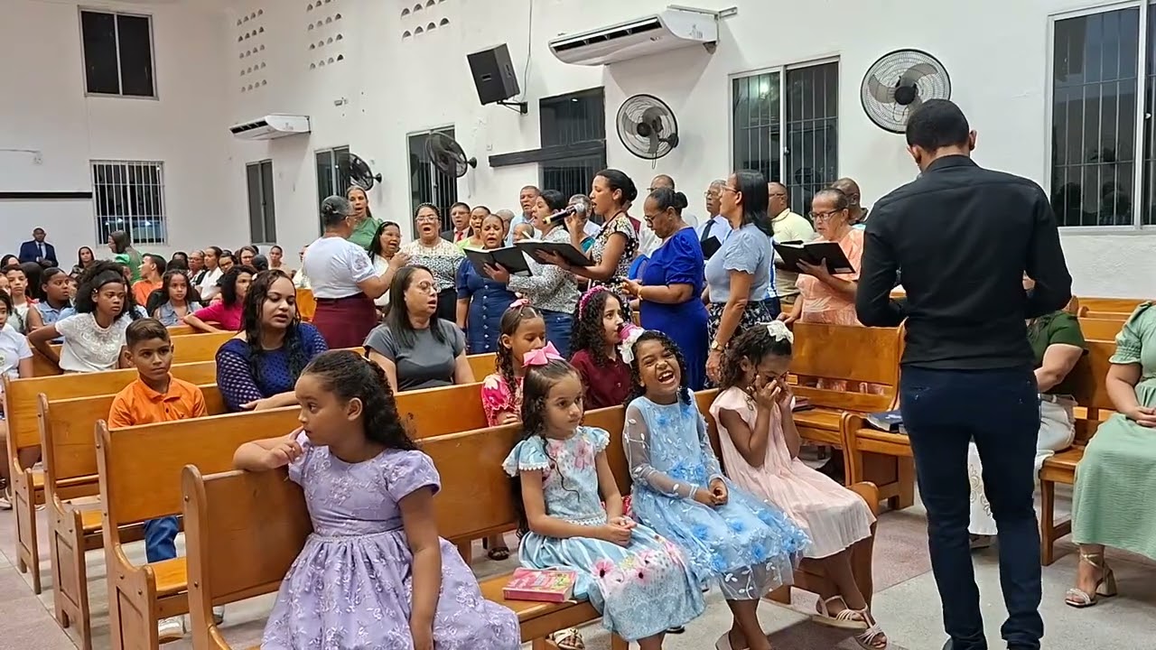 Coral,canta na santa ceia, em IEADALPE-chesf 1