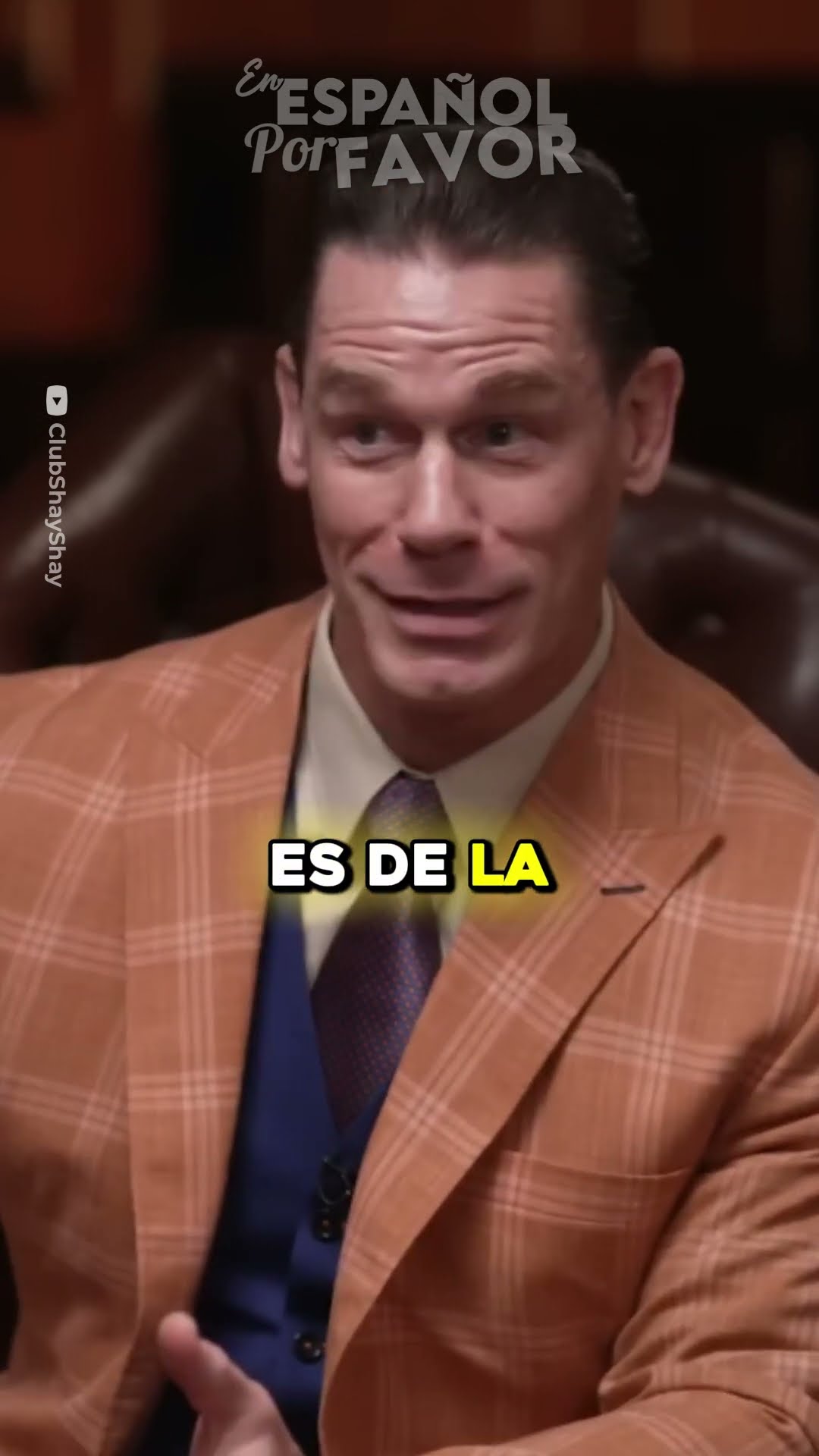 John Cena no es dueño de su NOMBRE ? #wwe #español #dwaynejohnson  #curiosidades #hollywood #shorts