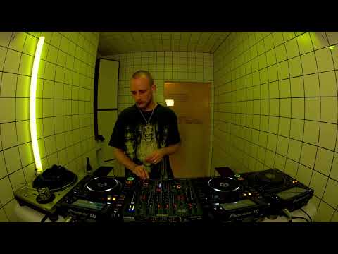 Under My Feet. - Incendie | HÖR - Sep 15 / 2022