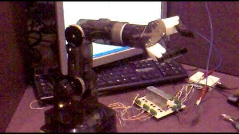 Brazo robot controlado desde LabVIEW