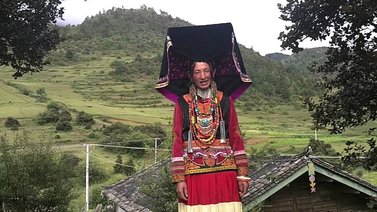 Sleduj Yi Fire Torch Festival montage- Jonathan Richter field recordings na YouTube Sleduj Yi Fire Torch Festival montage- Jonathan Richter field recordings na YouTube