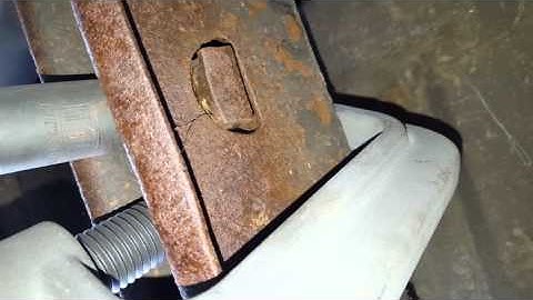 How to replace torsion keys or adjust torsion bars