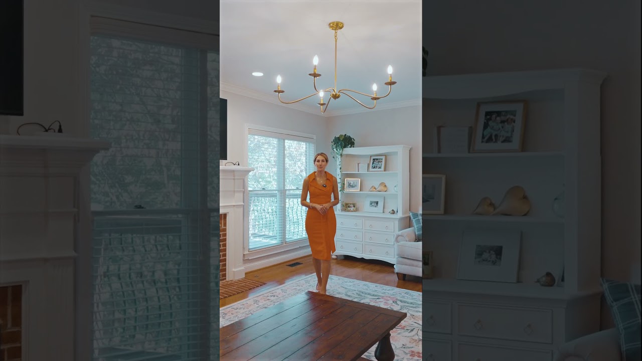 This GEM in Farragut is BACK on the Market 