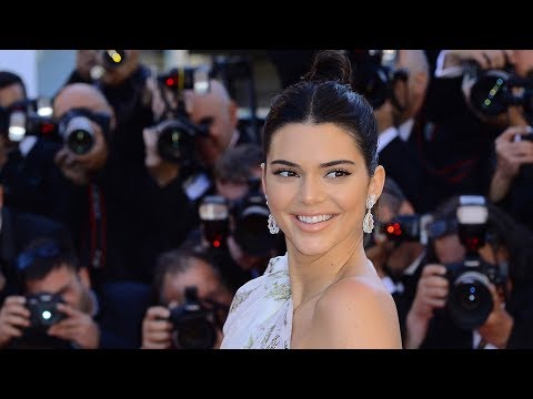 Video: Kendall Jenner Award Icoon Mode