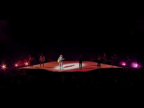 What a Beautiful Name w Break Every Chain - Hillsong Worship live Colour Conference 2018.mp4