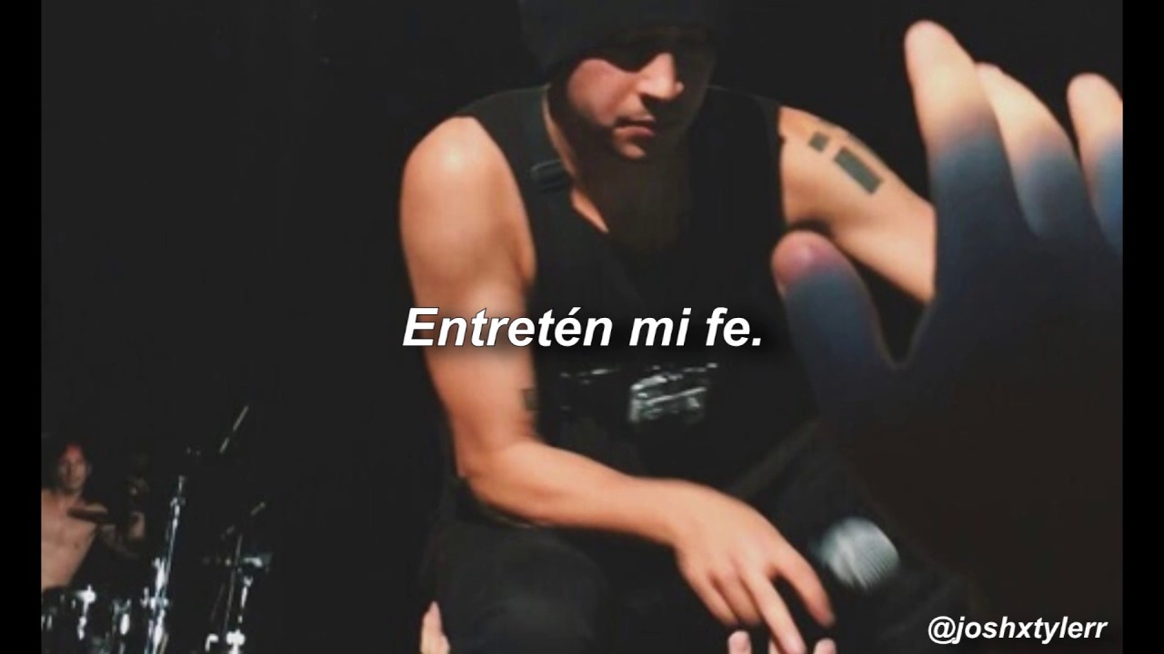 twenty one pilots Holding on to You (traducción al español) YouTube