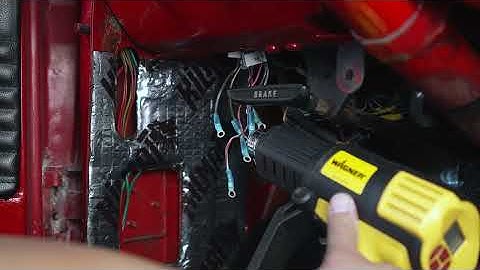 Mustang uit 1966 | Vervang het bestaande glazen zekeringblok door een mesvormig zekeringblok