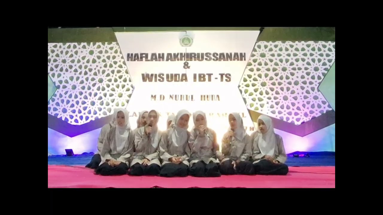 Cover almiftah lilulum sidogiri yang di bawakan langsung oleh santri putri MD NURUL HUDA 