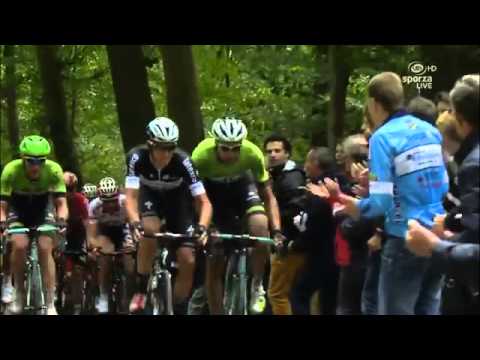 Eneco Tour 2014   Elbow fight between Niki Terpstra and Maarten Wynants