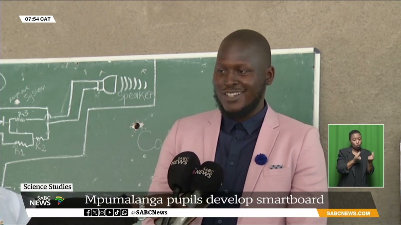 Science Studies | Mpumalanga learners develop a science smartboard without any funding