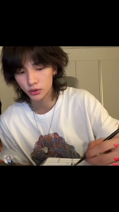 hyunjin singing chk chk boom in his live🤩 #hyunjin #shorts #straykids #stay #vlive #livemusic #fyp