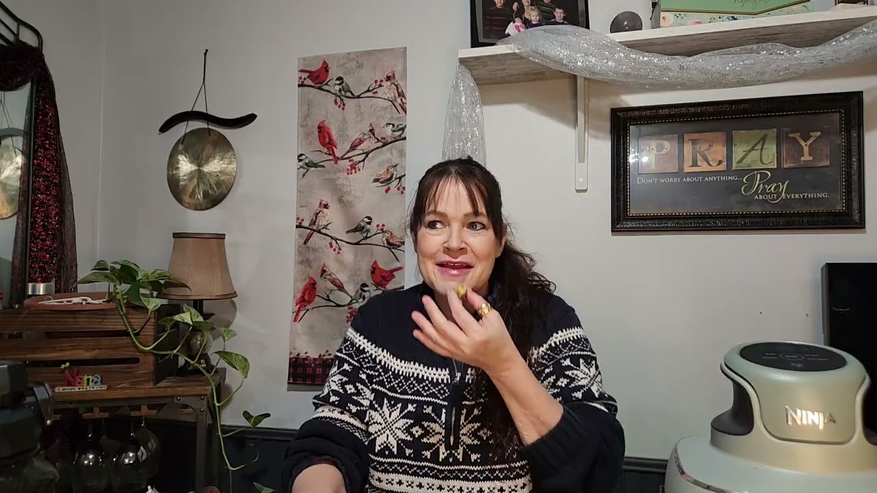 Eat With Me | Casual Dinner, Light Conversation & Cozy Company