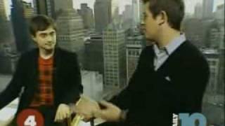 Daniel radcliffe talks about Rob Pattinson  and twilight!