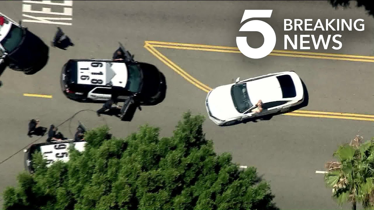 LAPD Pursuit in West L.A. Ends With Driver in Custody - YouTube