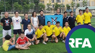Đội bóng phản đối đường lưỡi bò No-U bị cản trở | © Official RFA Video
