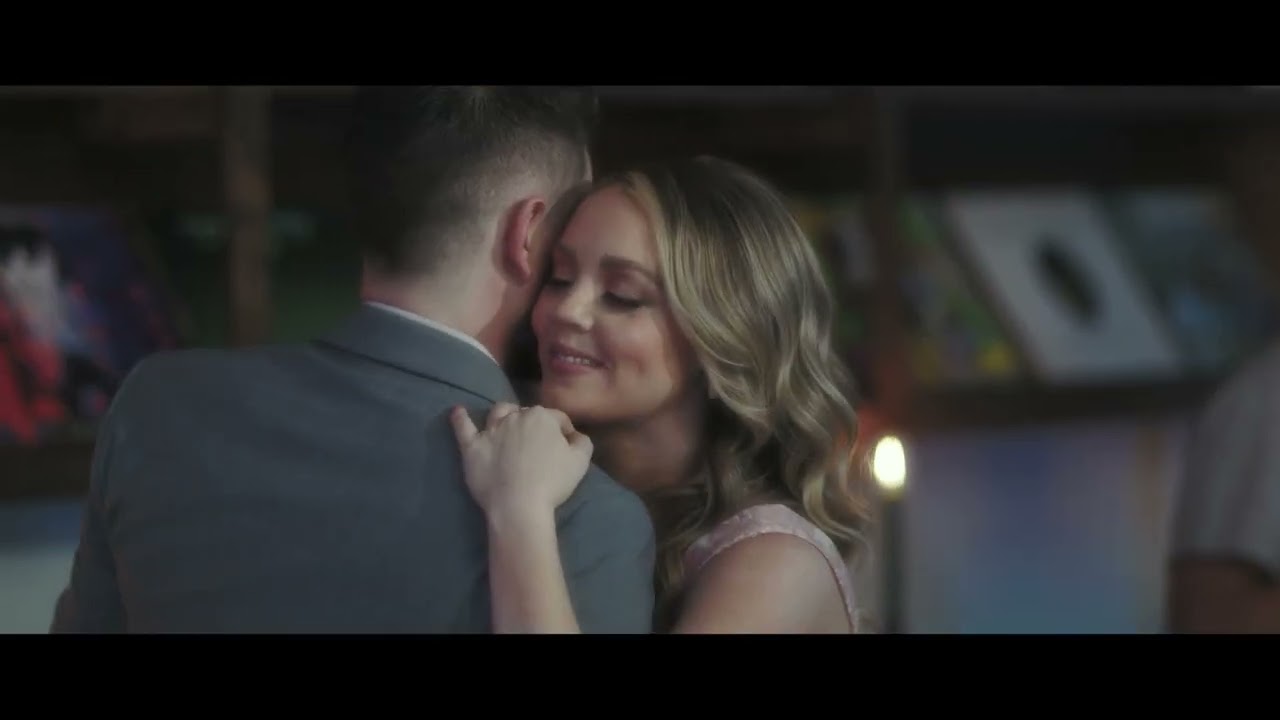 Sarah Reeves - Wanna Be Here (Official Music Video)
