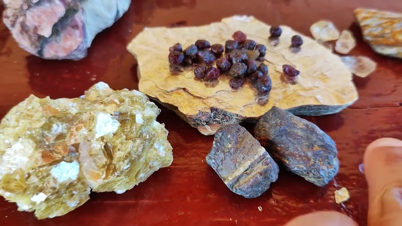 PEDRAS INDICADORAS DE DIAMANTE NO SEU TERRENO