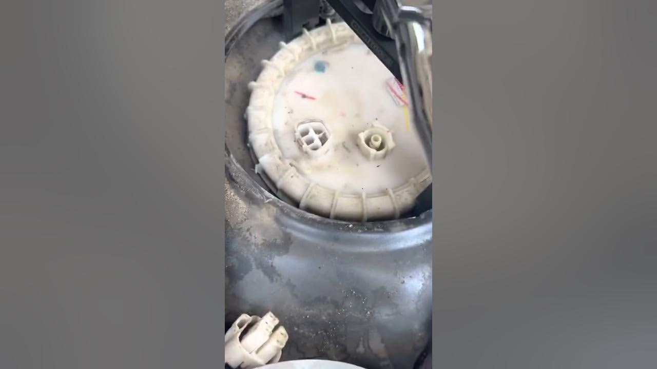 Toyota Highlander fuel pump replacement - YouTube