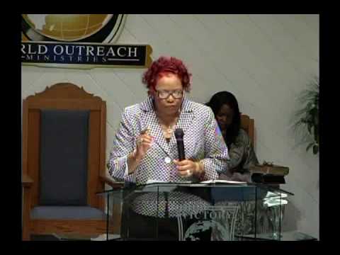 Bishop Iona Locke: Moving into Destiny Women's Conference (5)
