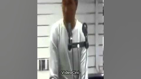 الأخ الفلبيني مهندس الصوتيات تلاوة جميلة