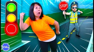 Ultimate RED Light GREEN Light Challenge! Boys Vs Girls Fun Kids Game! by The Studio Space 85,392 views 1 month ago 10 minutes, 9 seconds