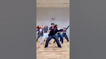 LE SSERAFIM Jung Kook Perfect Night Dance Mirrored 