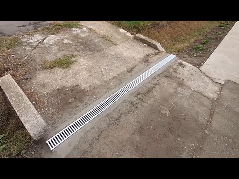 Videó: Hogyan lehet kitölteni egy víznyelőt az udvaron?