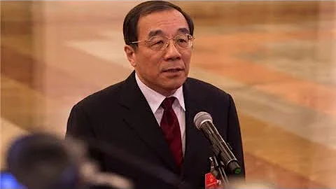 [部长通道]监察部长杨晓渡：监察委接受党的领导和人大的监督 | CCTV - 天天要闻