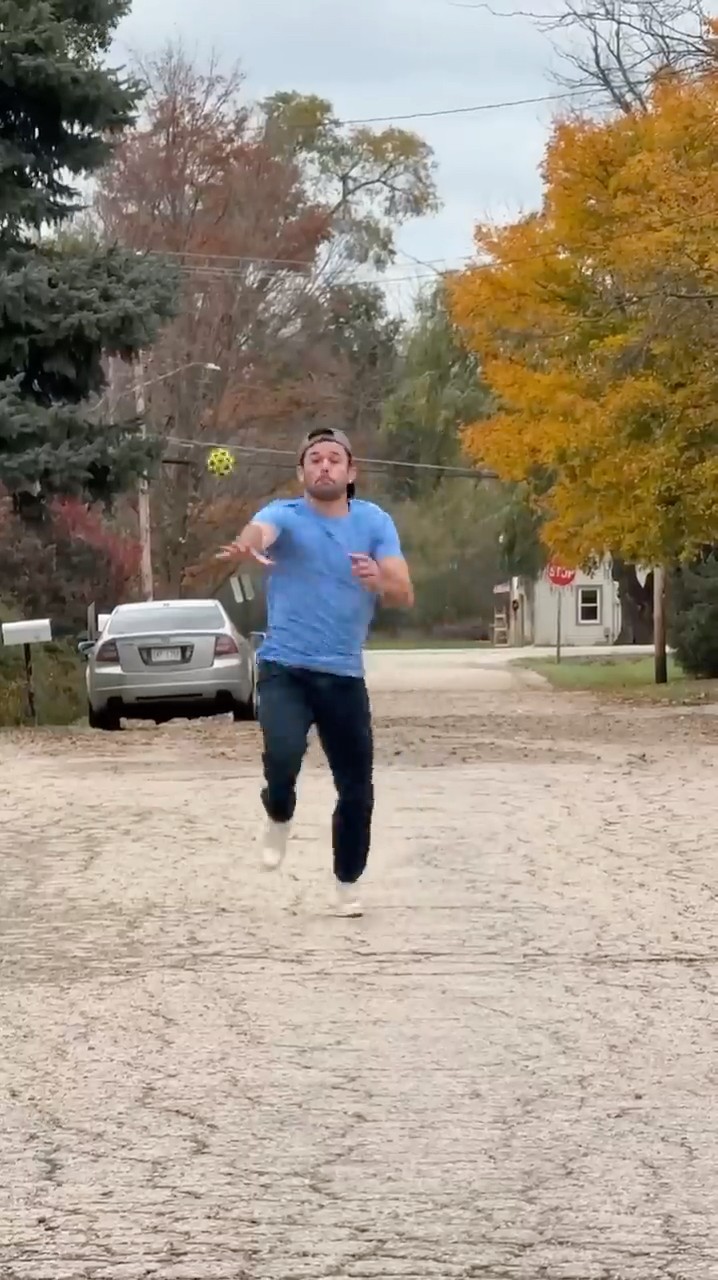 When you lose control of your Waboba Moon Ball. @TheWabobaTeam #wabobapartner